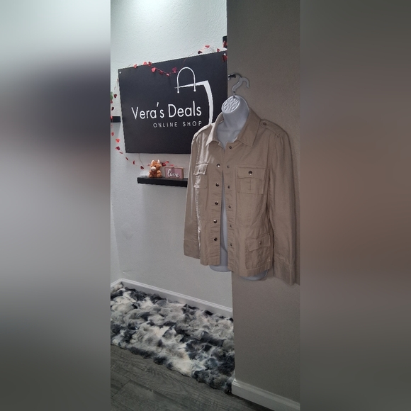 Evelyn Women's Beige Jacket - Picture 3 of 16